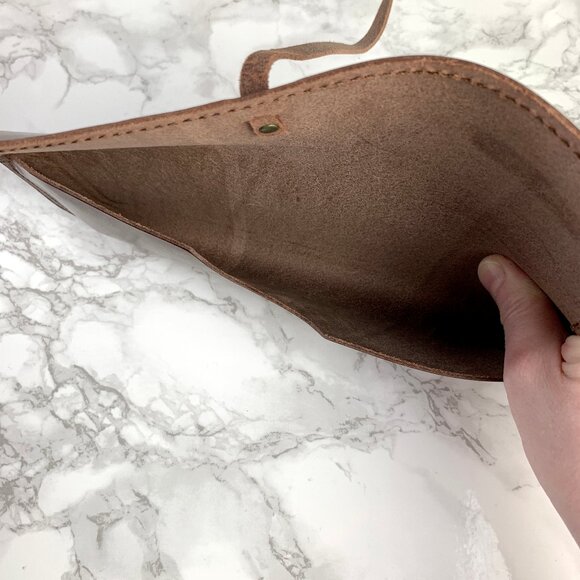 Schmincke Brown Leather Case with Cord - Picture 5 of 6